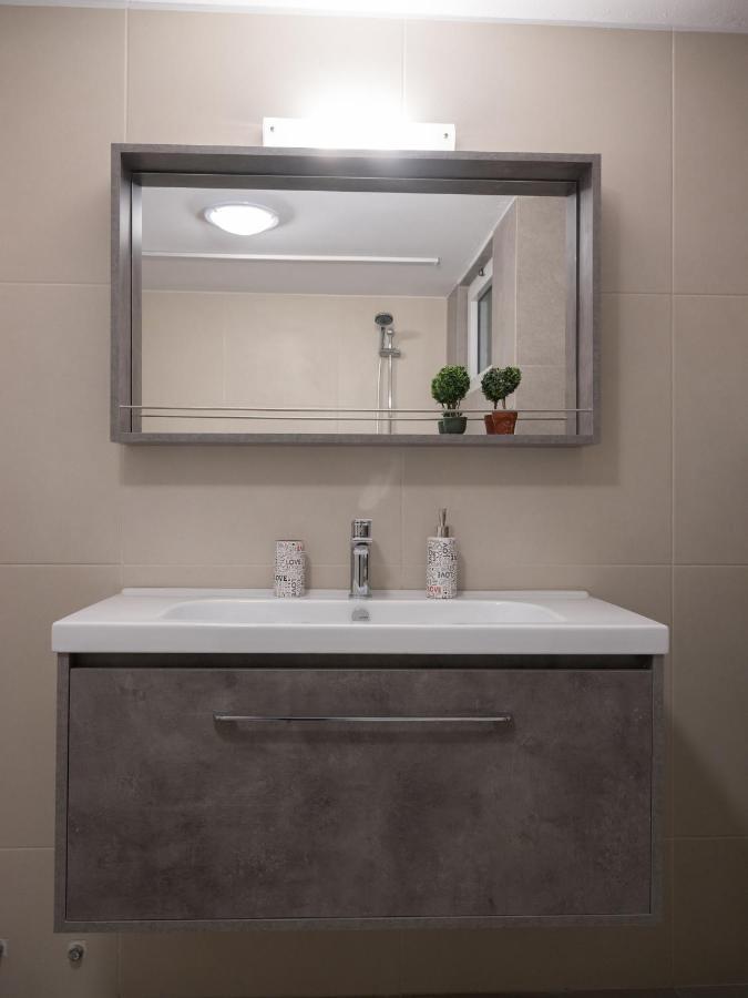 City Center Apartment In Great Location Candia Esterno foto